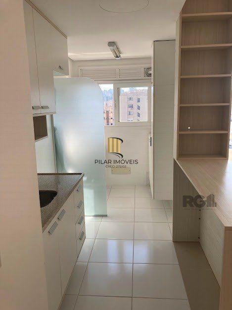 Apartamento 2 dormitórios com suíte para venda no SPOT Cidade Baixa em Porto Alegre.