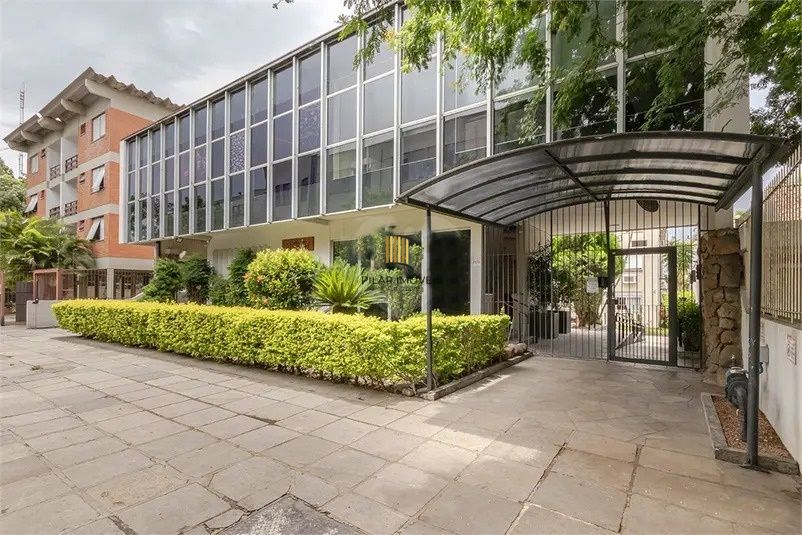 APARTAMENTO 2 DORMITORIOS E 1 VAGA AMPLO E CONSERVADO