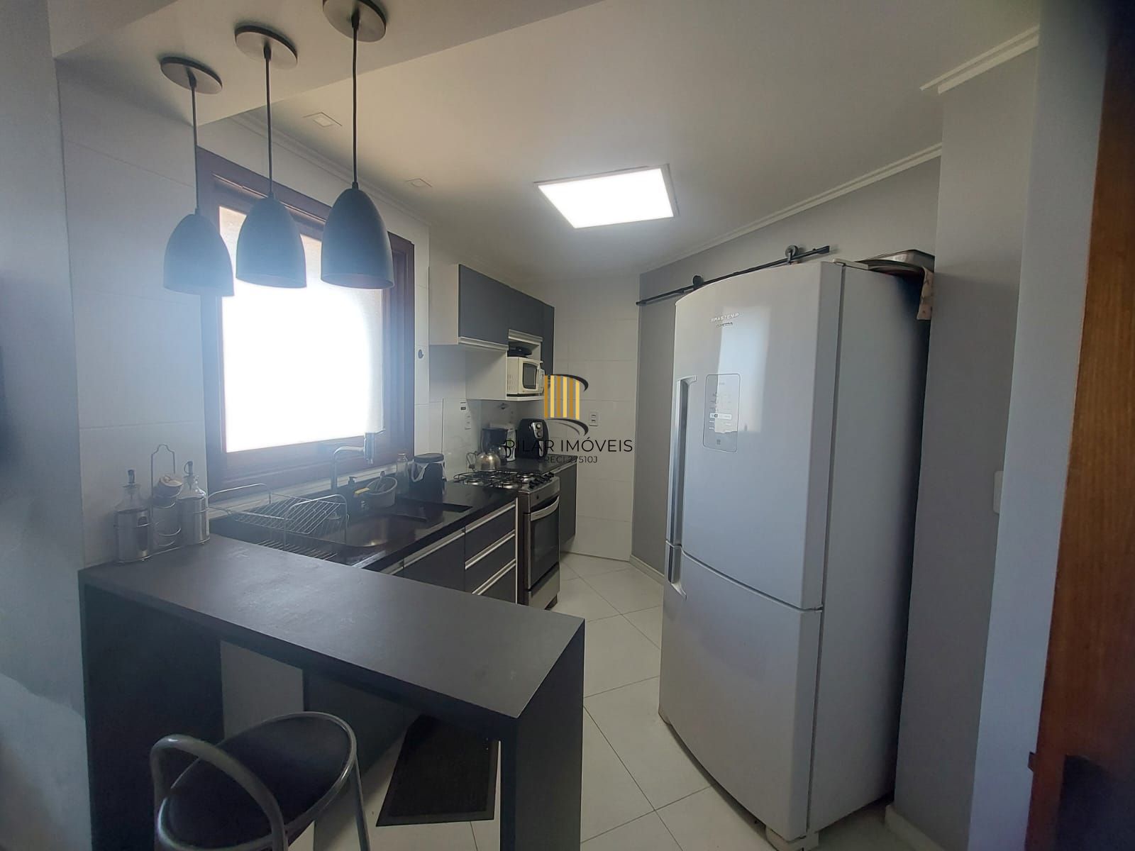 COBERTURA MENINO DEUS