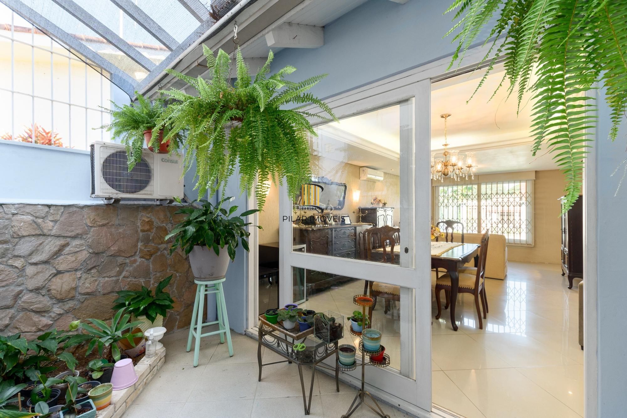 Venha morar em 350 m² com um clube em sua casa!