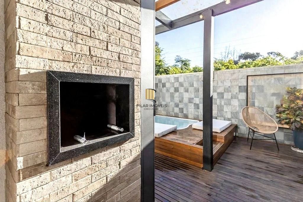 Casa com 3 dormitórios com suíte master em condomínio de alto padrão