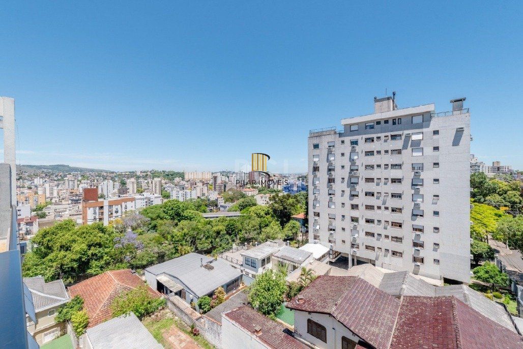 Cobertura com 4 quartos e 197m² à venda em Petrópolis, Porto Alegre.