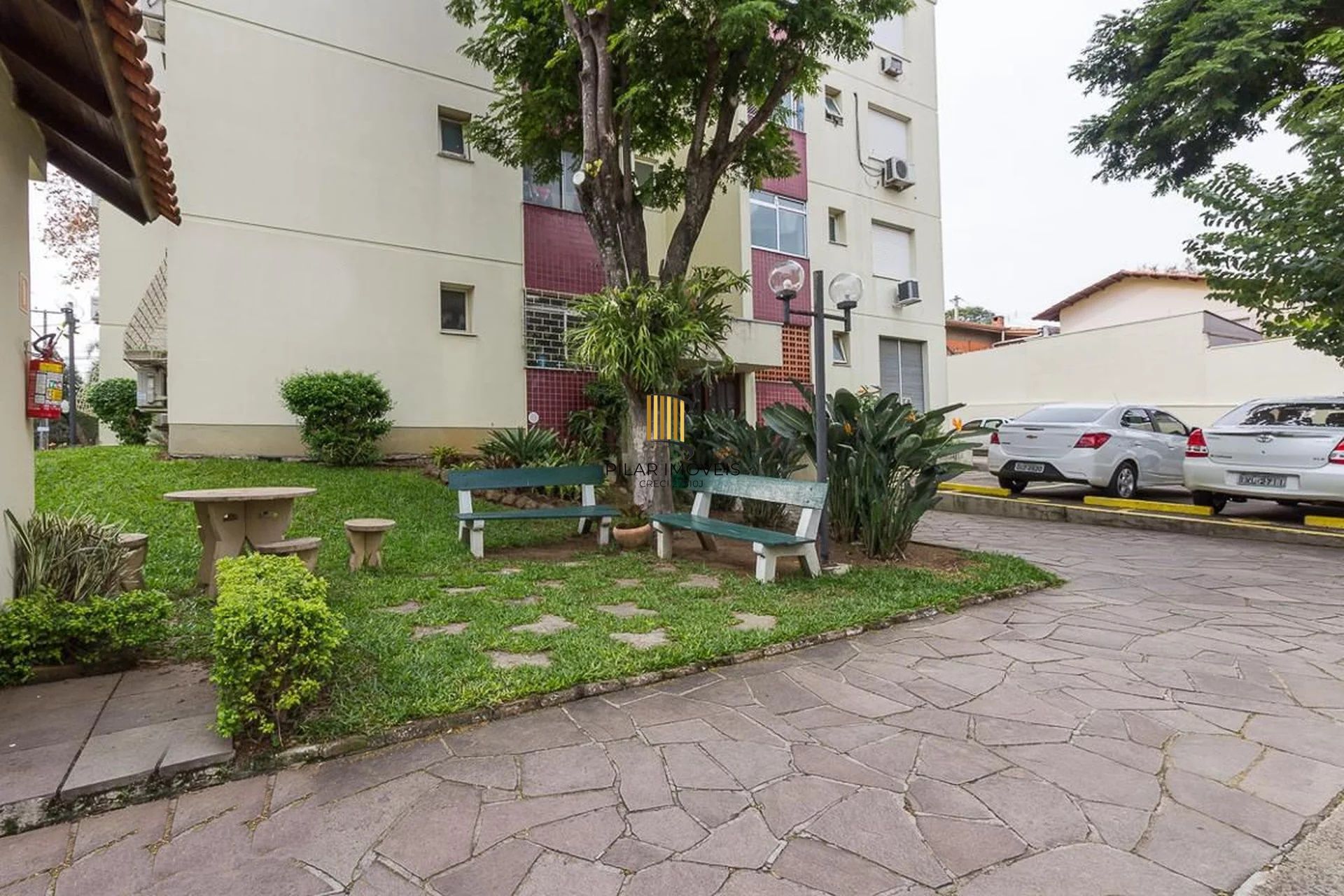 1 DORMITORIO SEMIMOBILIADO 54,69M²