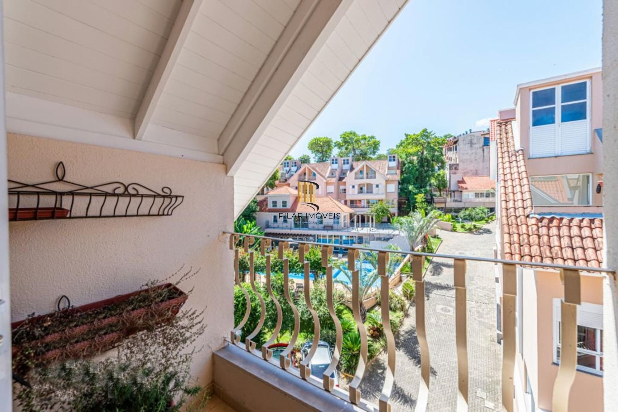 Casa de Esquina exclusiva em condominio fechado!!!