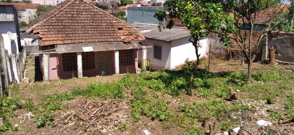 Casa 2 dormitórios no bairro Medianeira