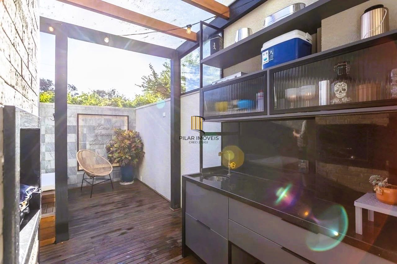 Casa com 3 dormitórios com suíte master em condomínio de alto padrão