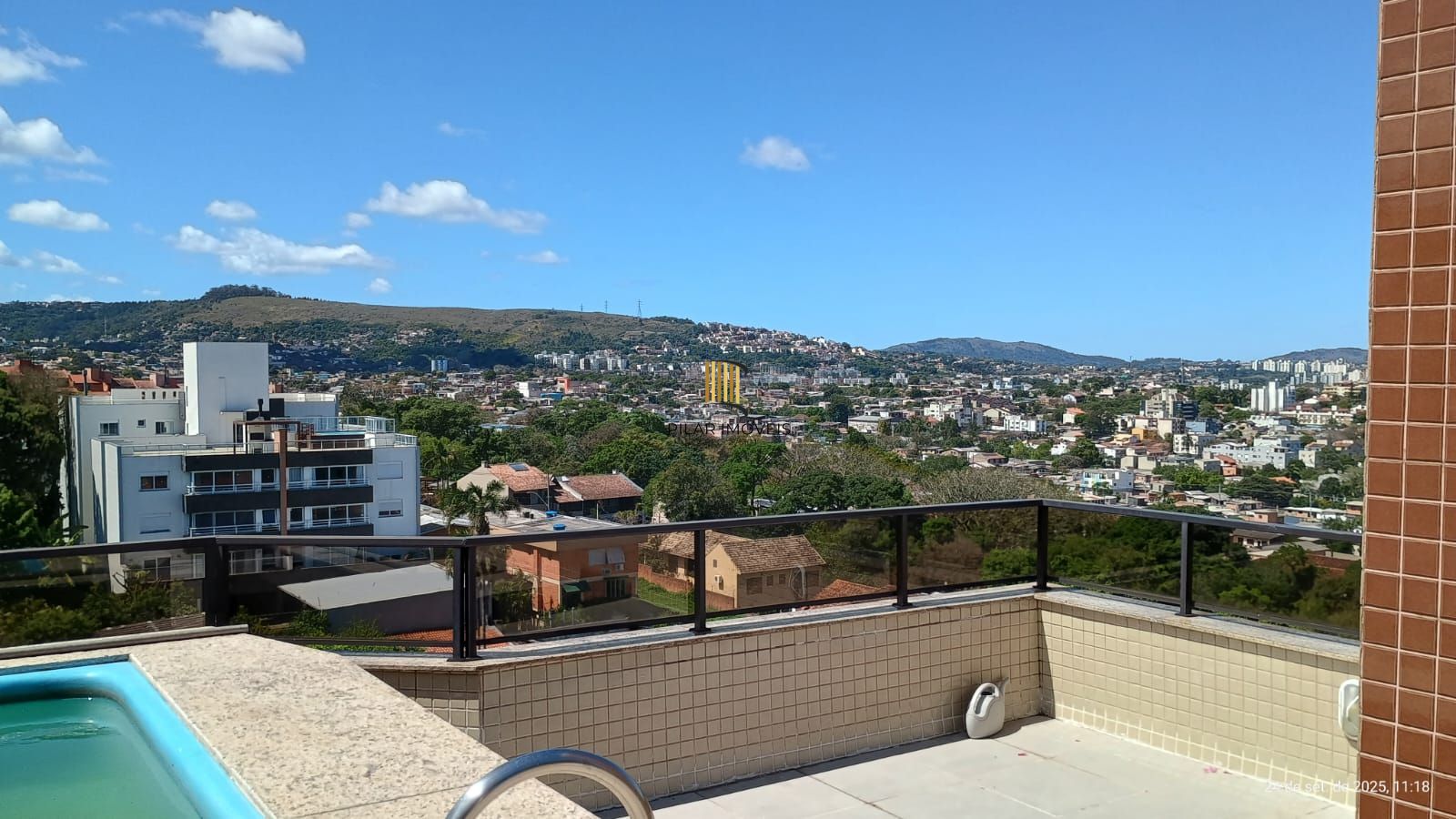 3 pavimentos com elevador eletronico e 2 vagas cobertas