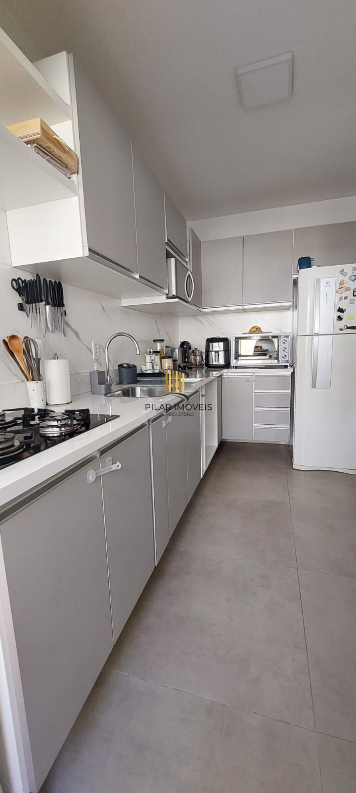 1 DORMITORIO SEMIMOBILIADO 54,69M²