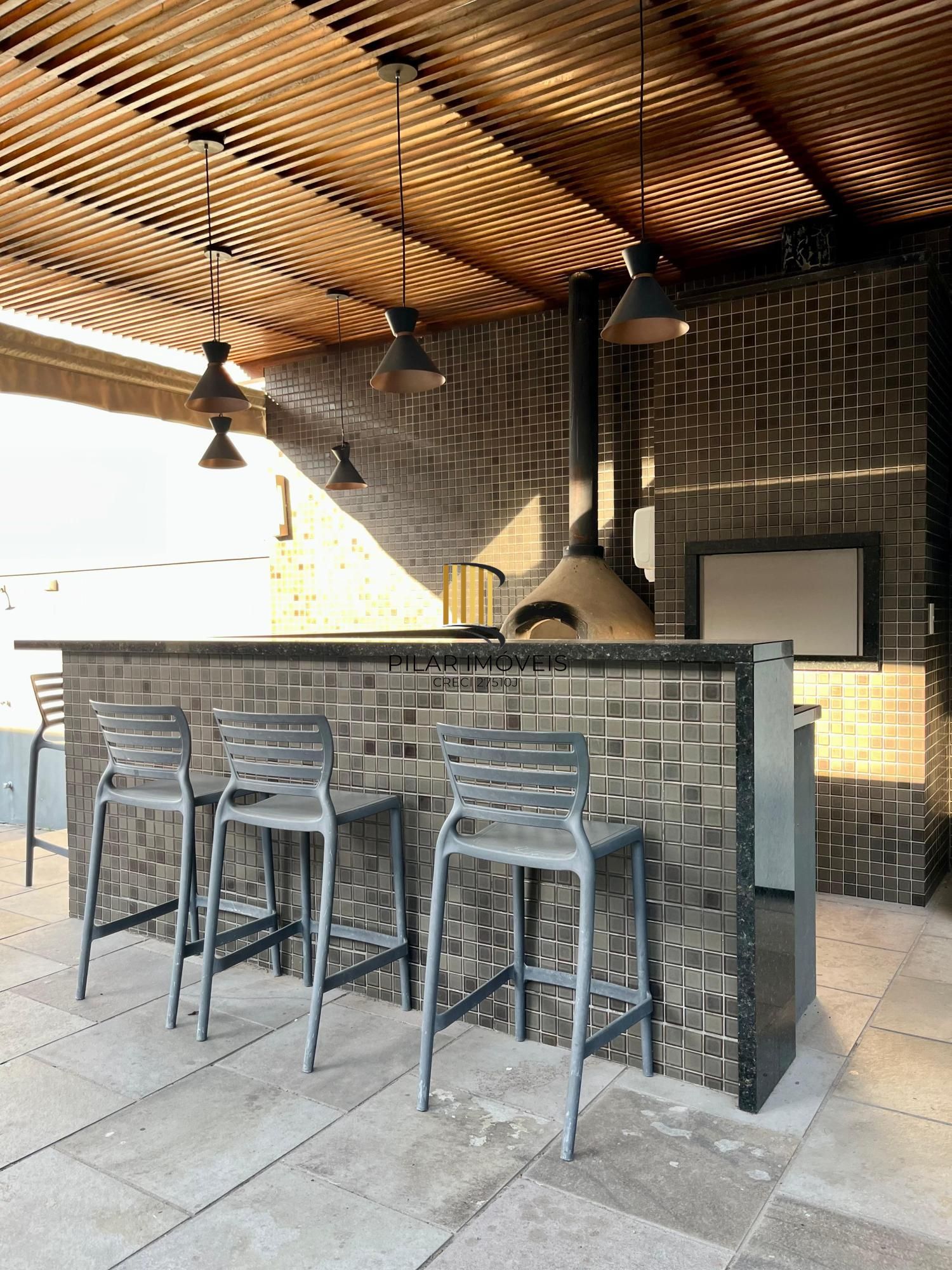 Apartamento de 145m² com projeto de arquiteta e 3 dormitórios no bairro Tristeza