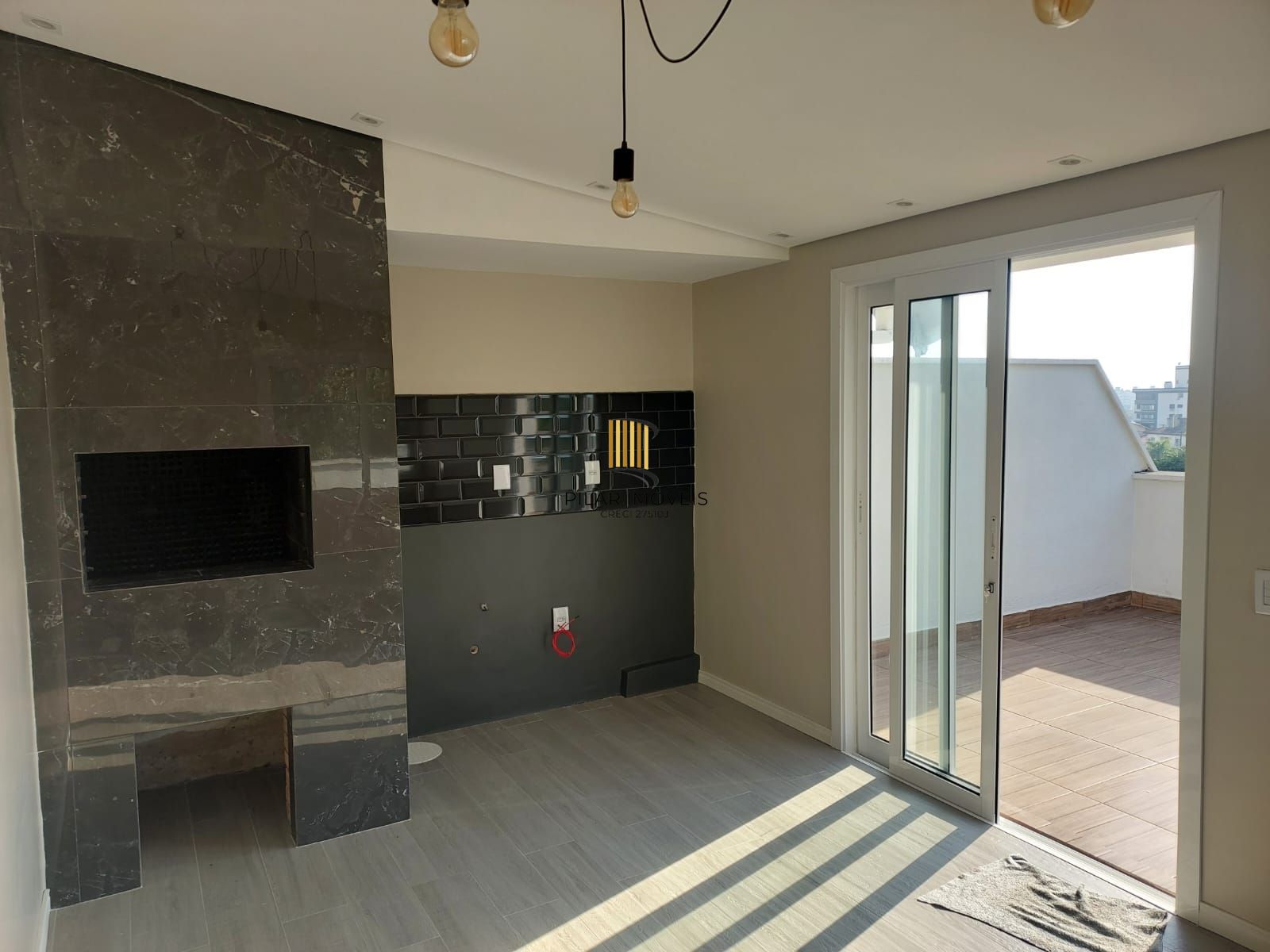Cobertura reformada no Bairro Jardim Lindóia