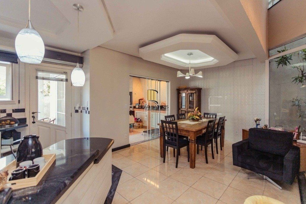 Casa de Condomínio 3 dormitórios no bairro Sarandi