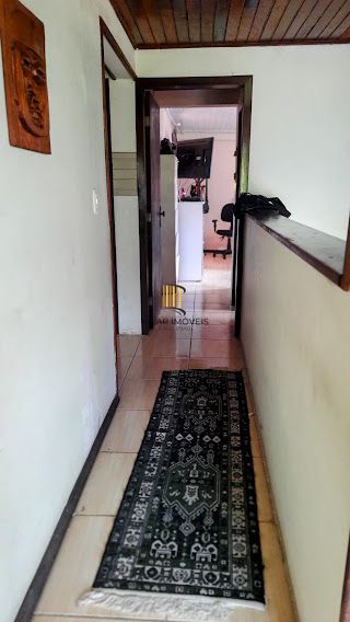 Linda Casa de Esquina com 230 M². Área de Lazer Completa.