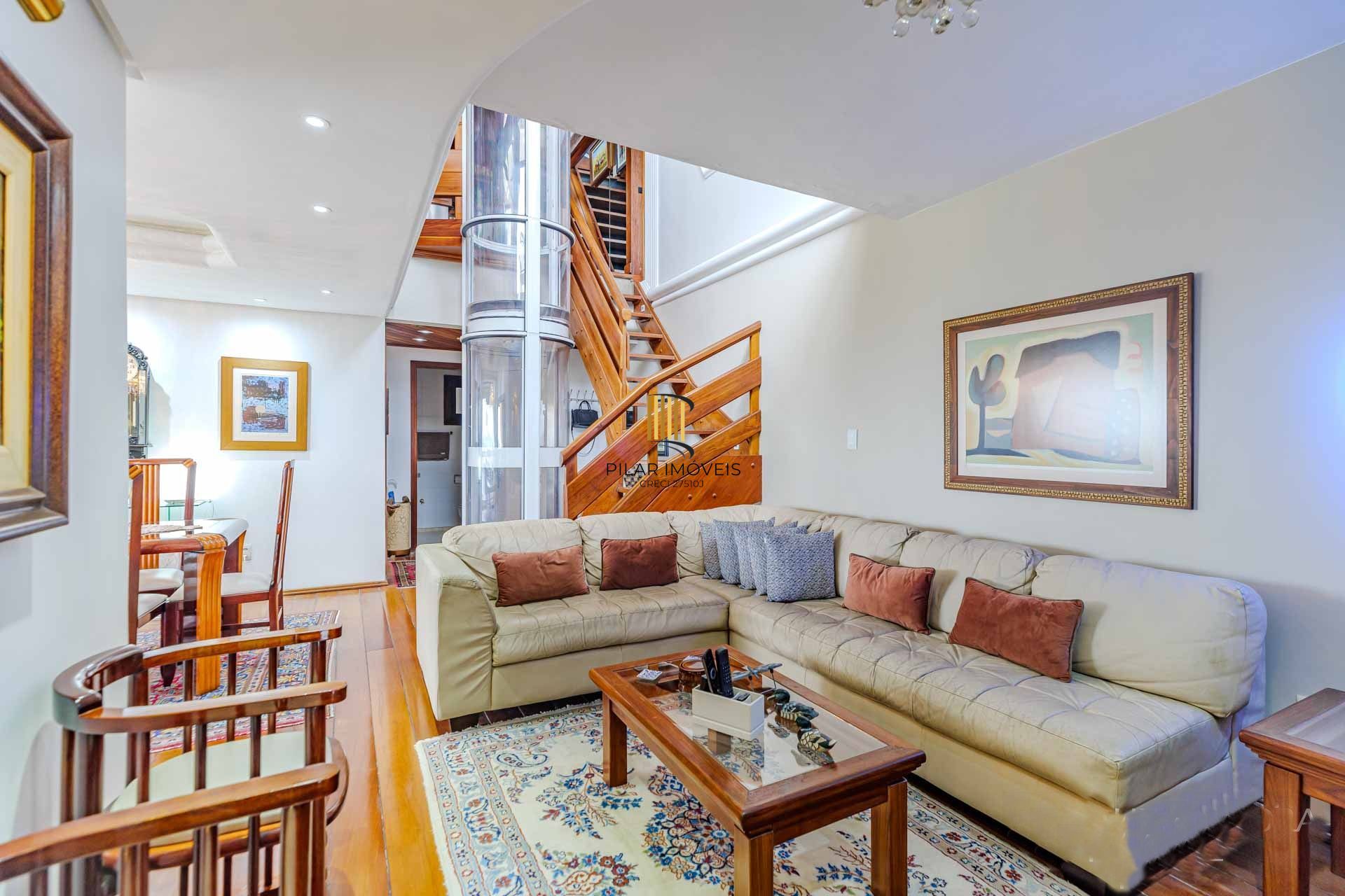 3 pavimentos com elevador eletronico e 2 vagas cobertas