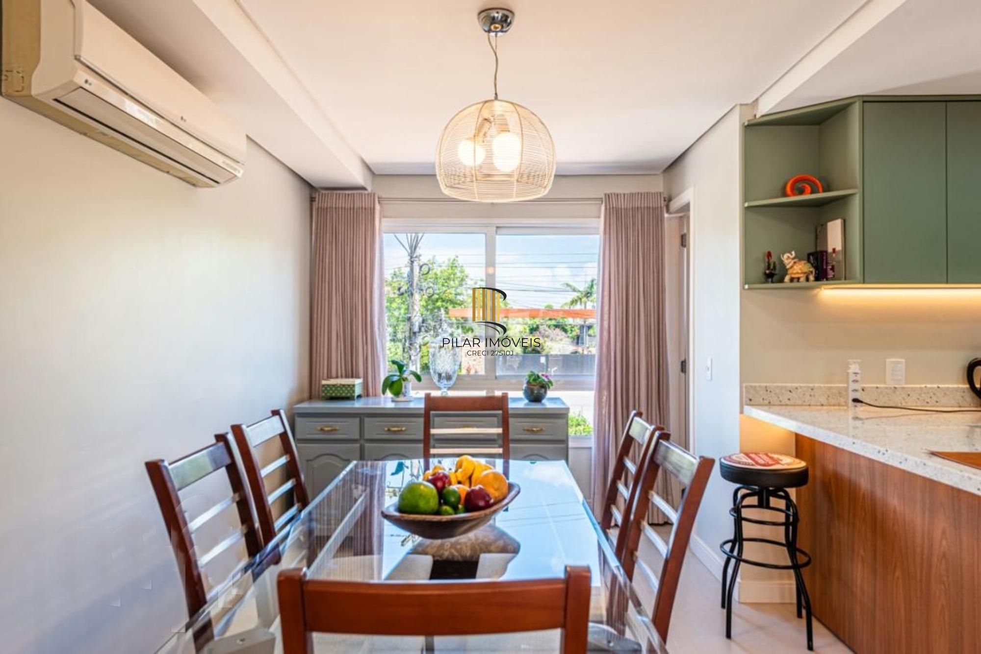 Casa de Esquina exclusiva em condominio fechado!!!