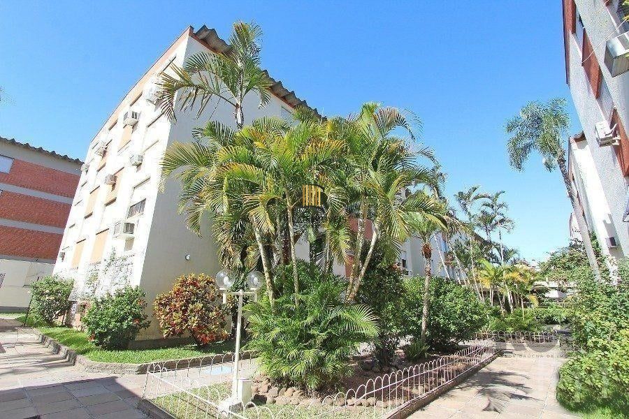 APARTAMENTO 2 DORMITORIOS E 1 VAGA AMPLO E CONSERVADO