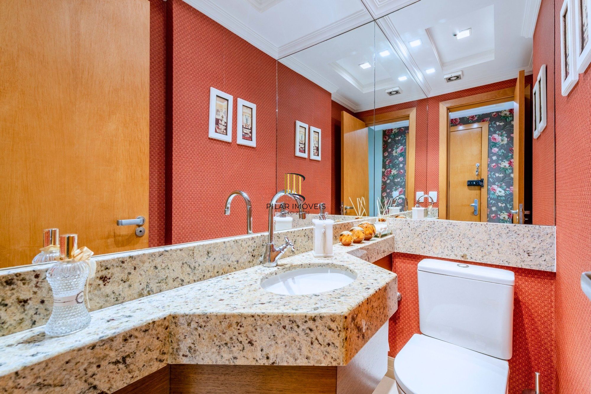 Vista deslumbrante para o Guaíba + 3 suítes no coração do Menino Deus!