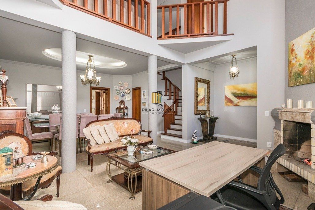 Casa 4 dormitórios no bairro Glória - Pilar Imóveis