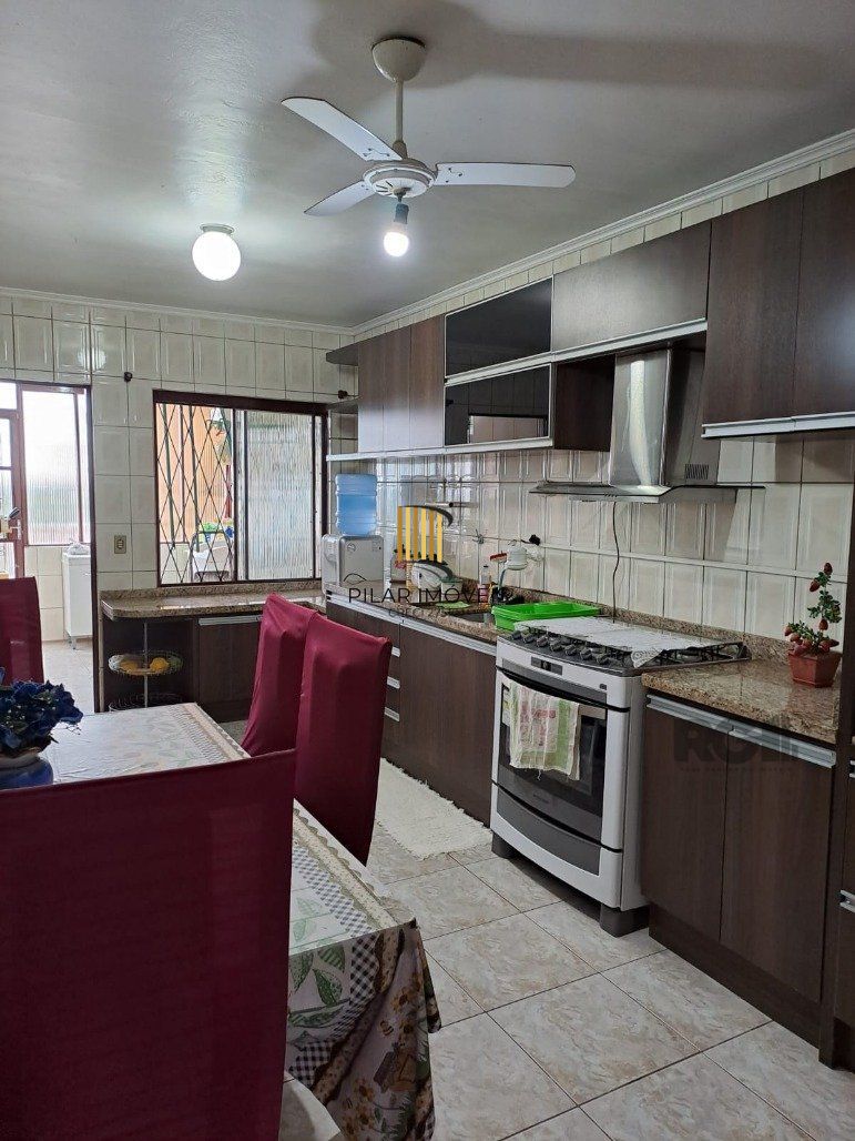 Casa 5 Dormitório(s) Bairro Santa Isabel