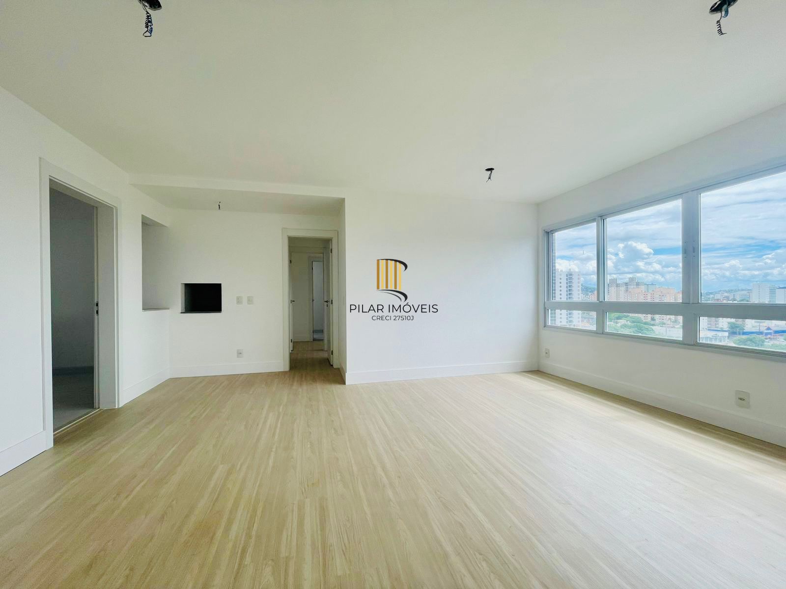 Apartamento com lareira, churrasqueira e 3 dormitórios no Central Park
