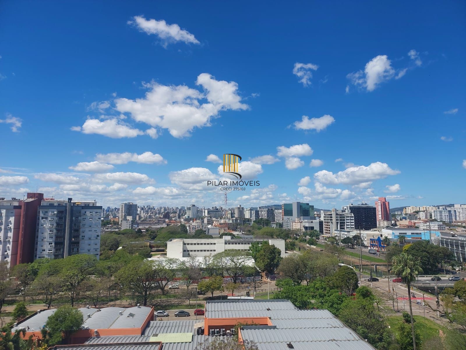 COBERTURA MENINO DEUS