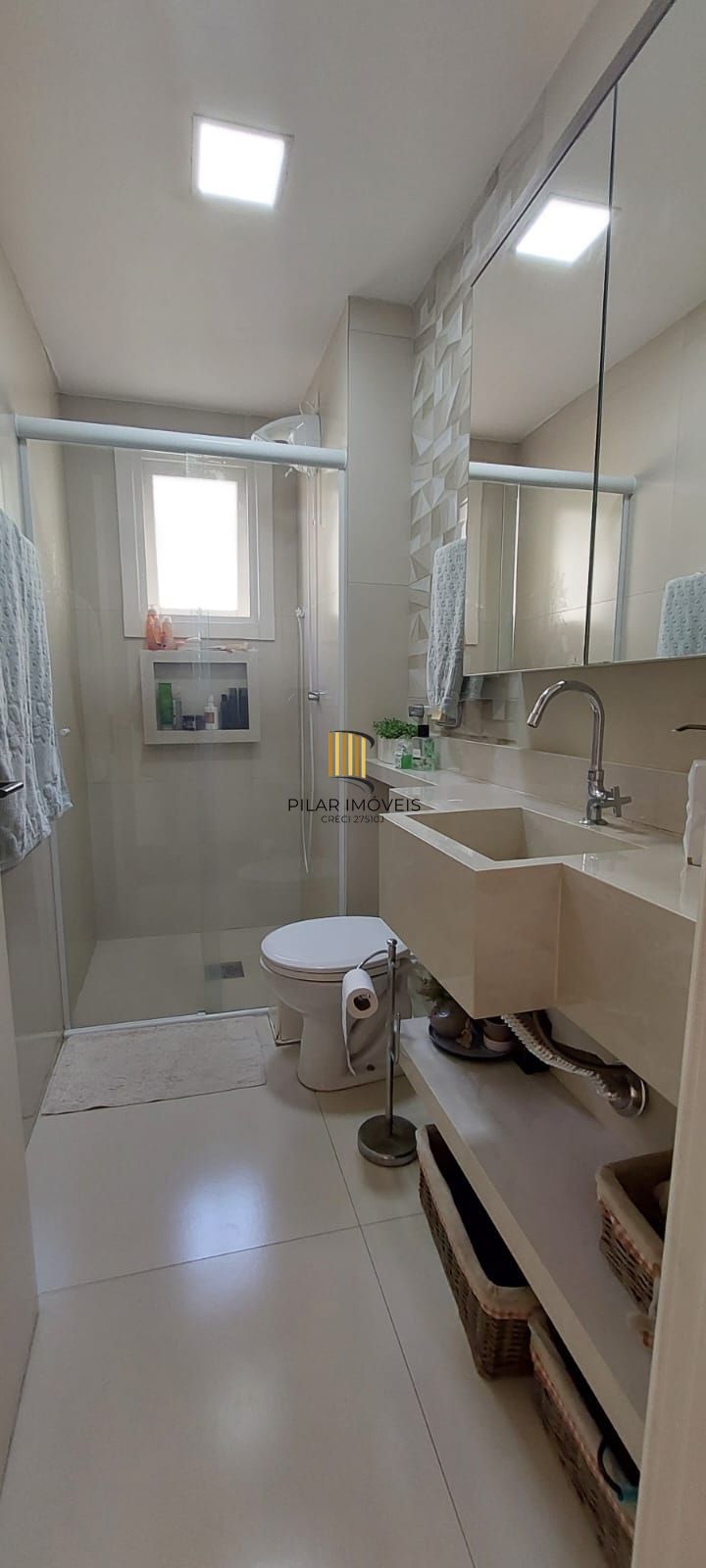 1 DORMITORIO SEMIMOBILIADO 54,69M²