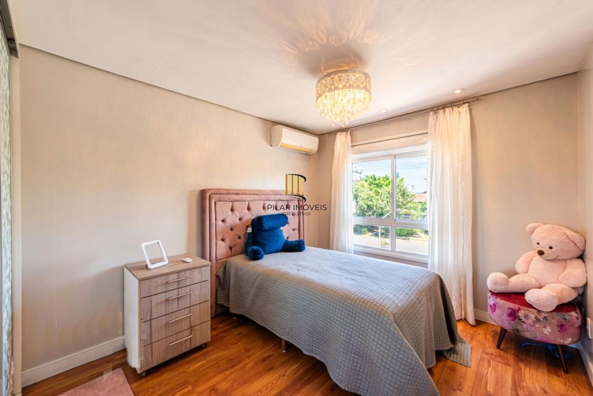 Casa de Esquina exclusiva em condominio fechado!!!