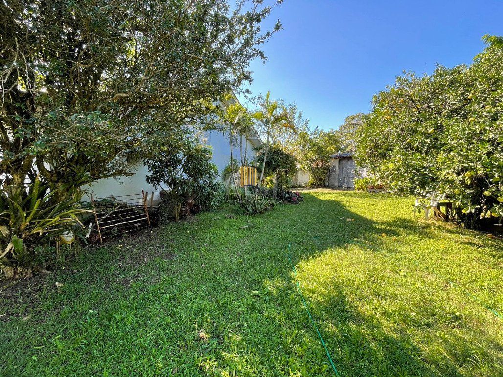 Casa 3 dormitórios no bairro Medianeira