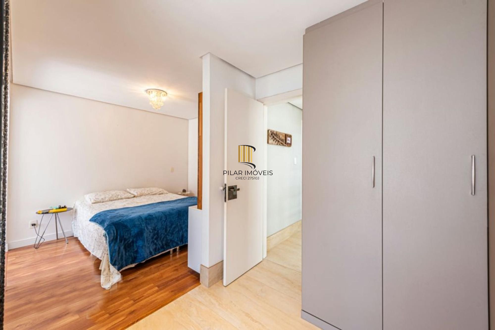 Casa de Esquina exclusiva em condominio fechado!!!