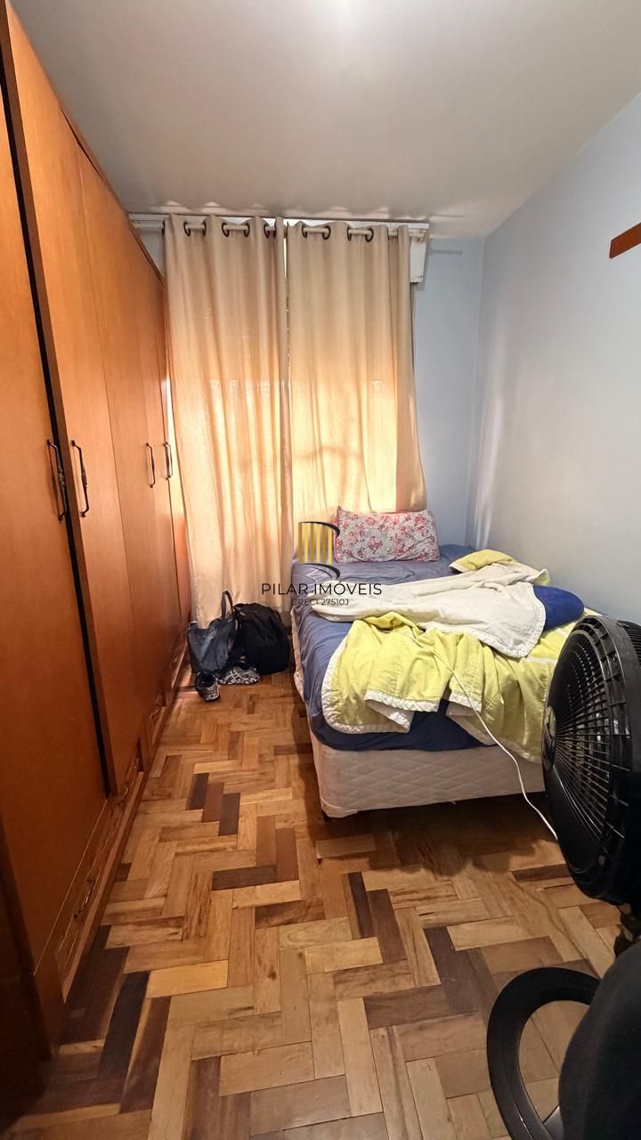 Apartamento de 3 dormitórios, localizado na Rua Marechal Mesquita.