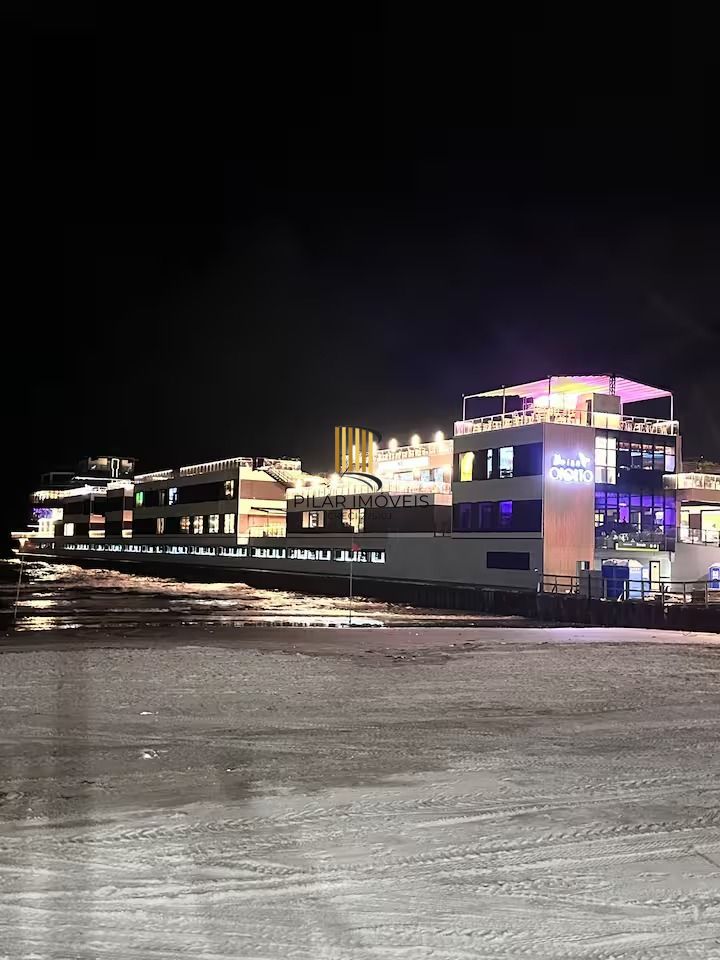 LUXO NA QUADRA DO MAR EM MEIA PRAIA ITAPEMA: 127m² MOBILIADO COM 3 SUÍTES E 3 VAGAS