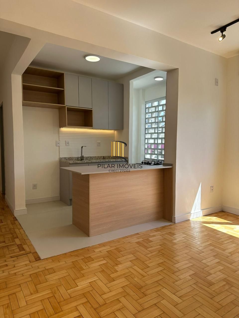 Apartamento Reformado por Arquiteta | 2 Dormitórios | 59,84m² | Cidade Baixa