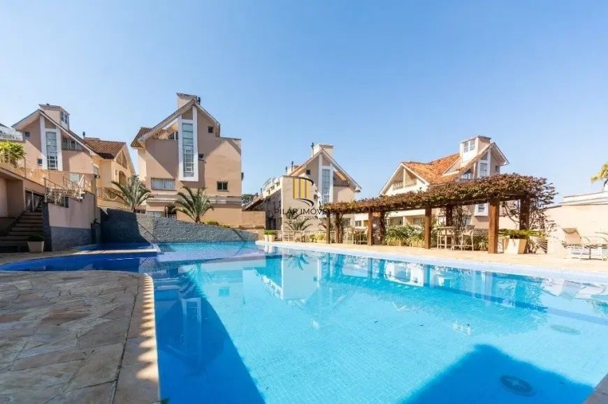 Casa de Esquina exclusiva em condominio fechado!!!