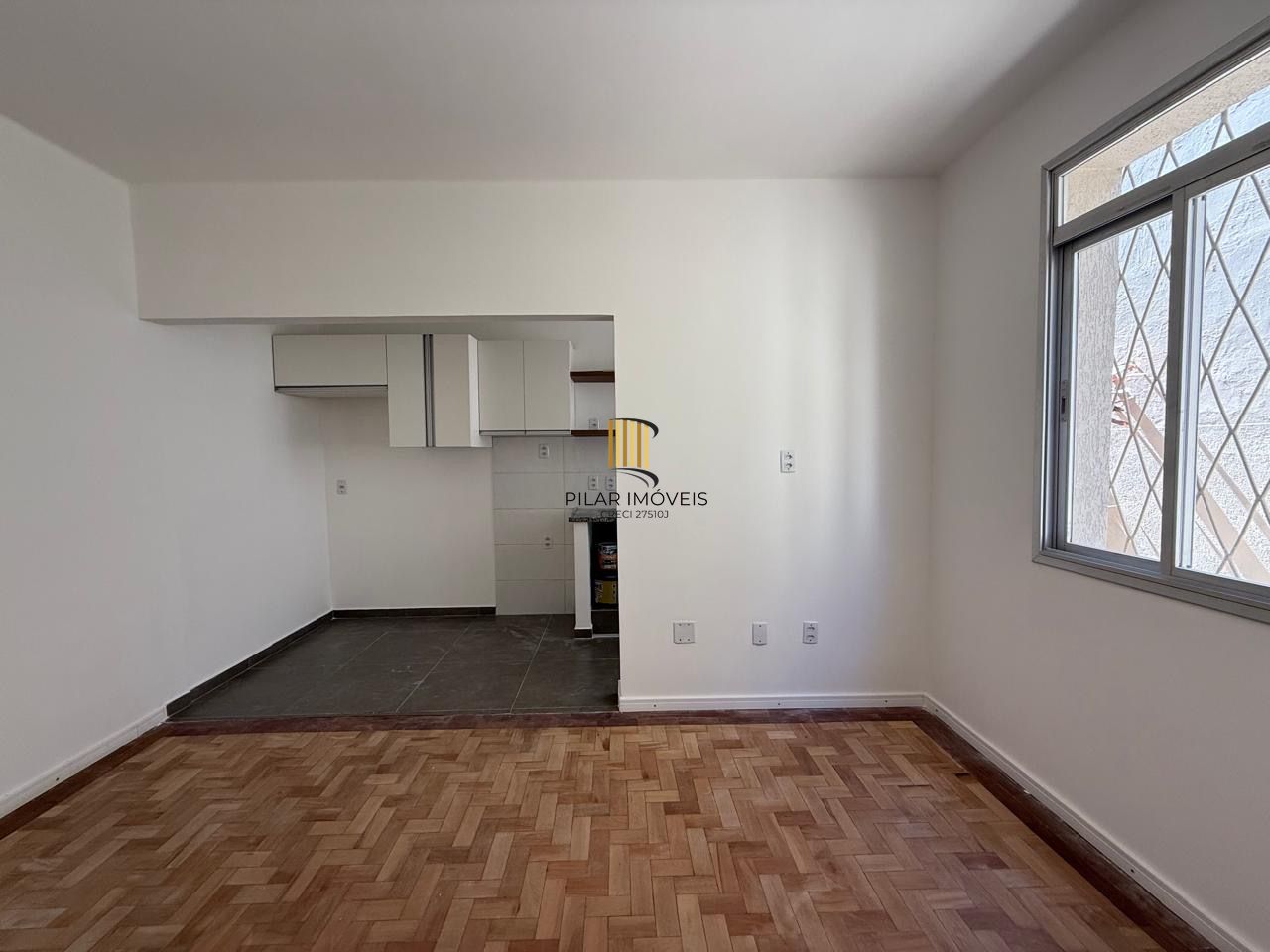 Apartamento com ótima localização no bairro Menino Deus
