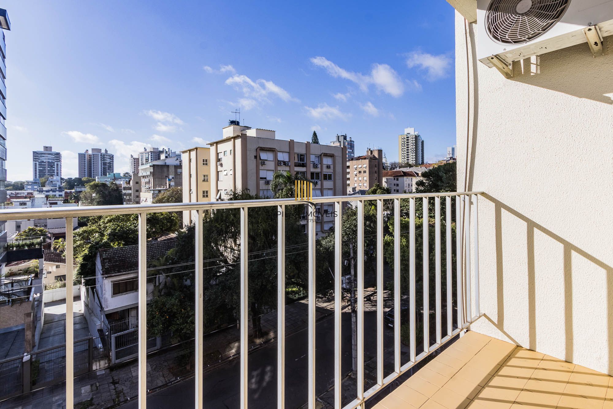 Oportunidade única: Apartamento com dois dormitórios e vaga de garagem à venda no coração do Bairro Higienópolis!