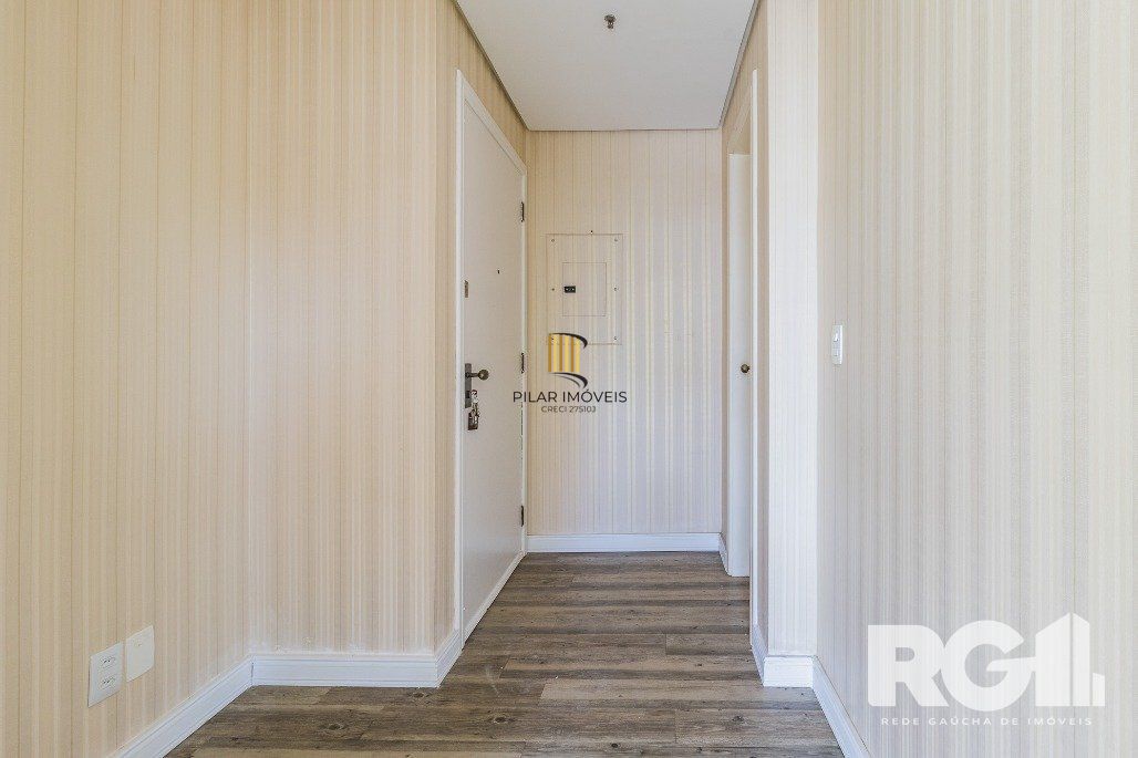 Sala Comercial na Av. Goethe - Porto Alegre com Garagem