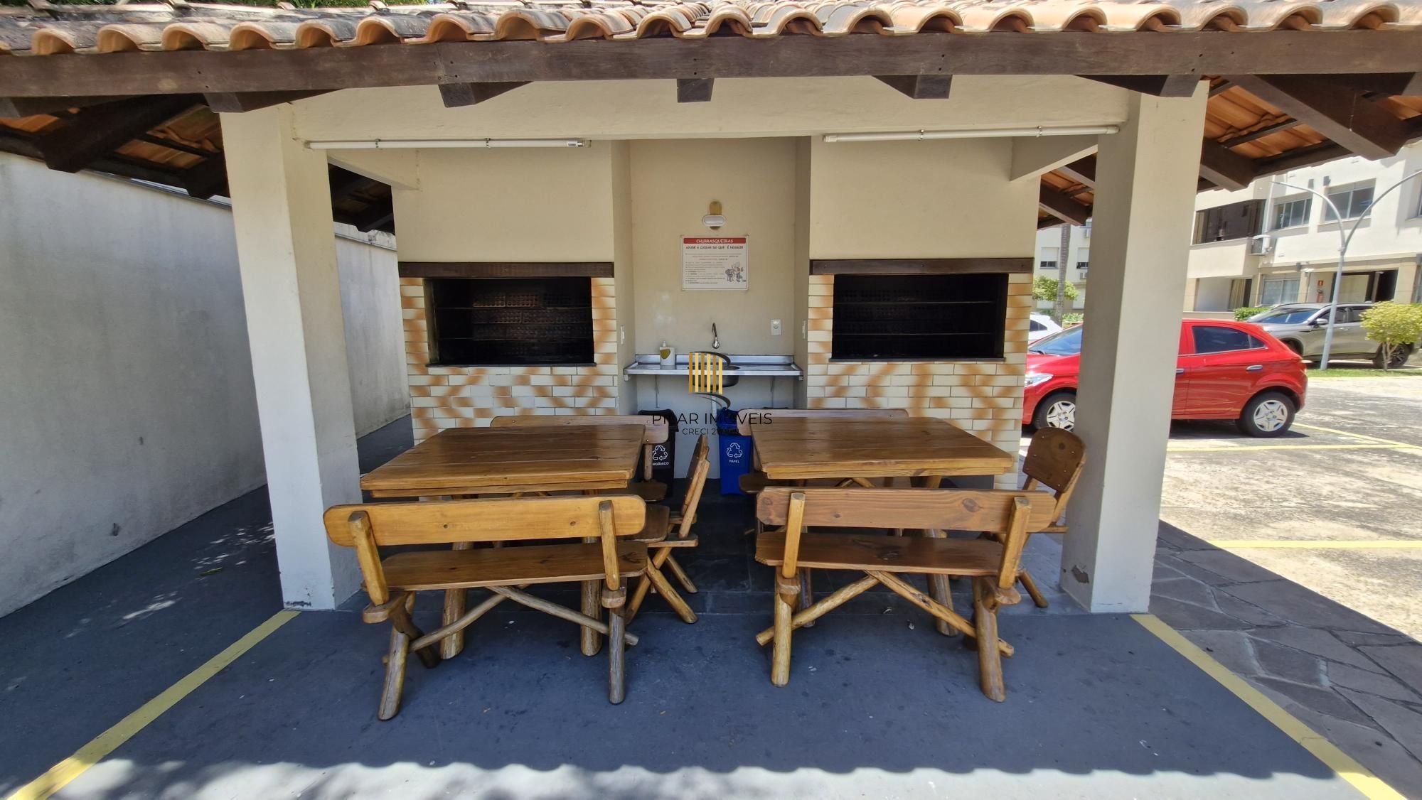 Excelente Apartamento de dois Dormitórios perto do Bourbon Aparício Borges.