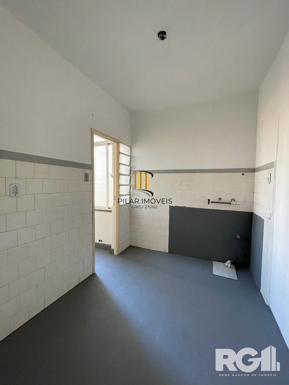 Apartamento de dois dormitórios na Cidade Baixa