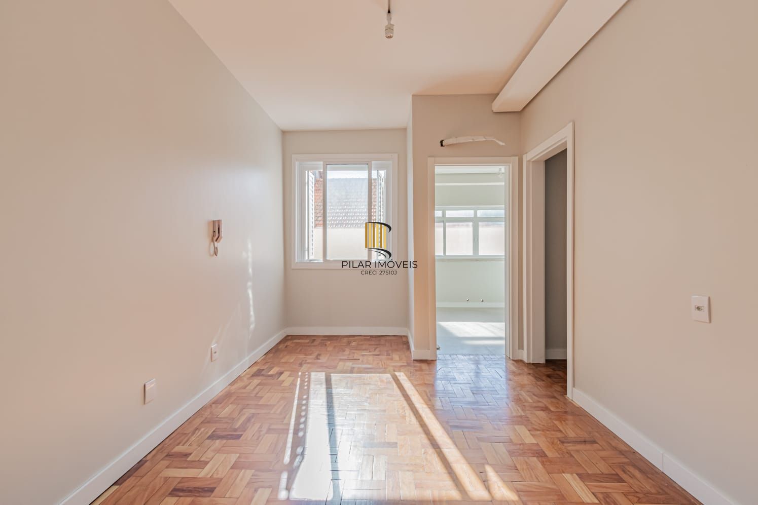 Lindo apartamento com dois dormitórios, agende uma visita para conhecer todos os detalhes pessoalmente.