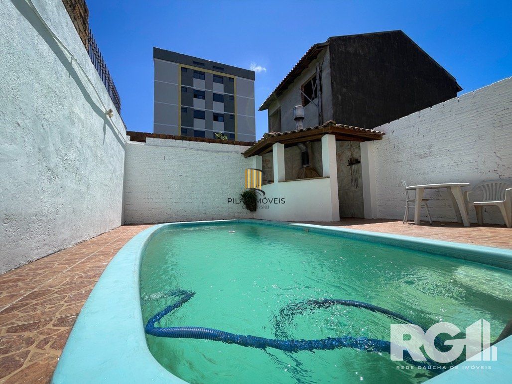 Casa mobiliada com 3 dormitórios e piscina. - Pilar Imóveis
