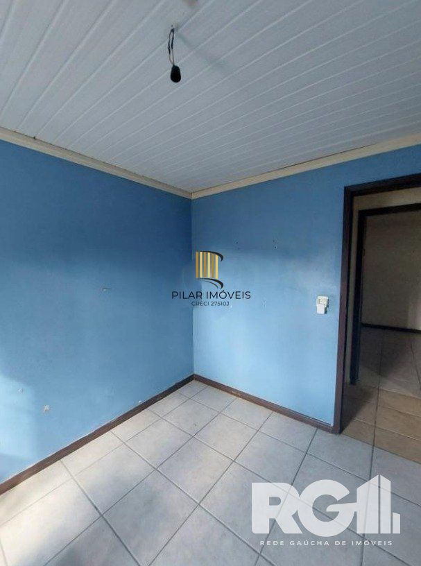 Linda Residência com cinco dormitórios no centro da cidade de Viamão/RS
