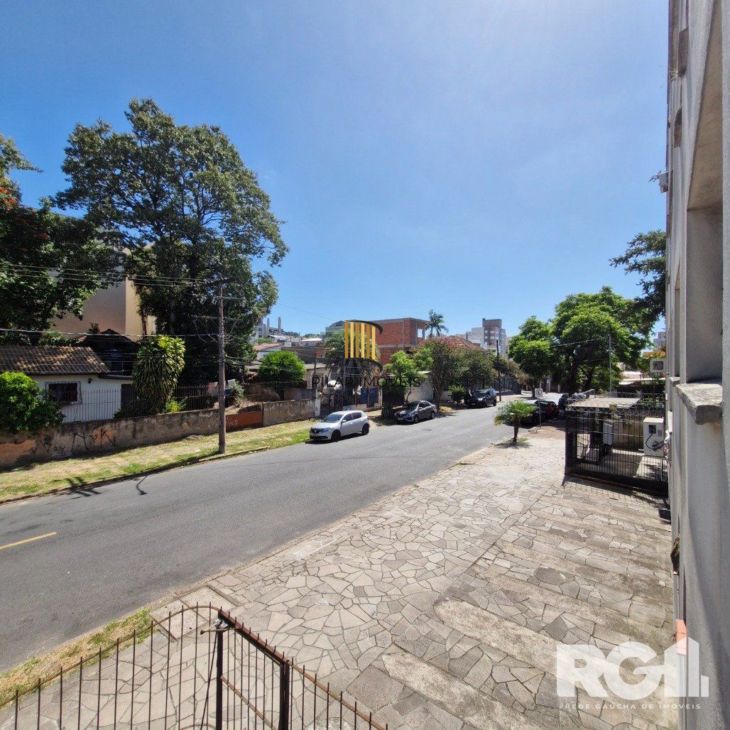 Belo Stúdio à venda na Rua Bento de Amaral, esquina com Barão do Amazonas - Partenon