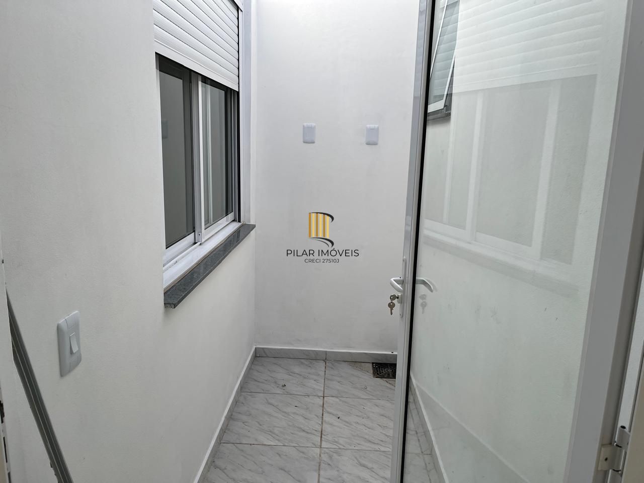 Casa 2 dormitórios no bairro Country Club