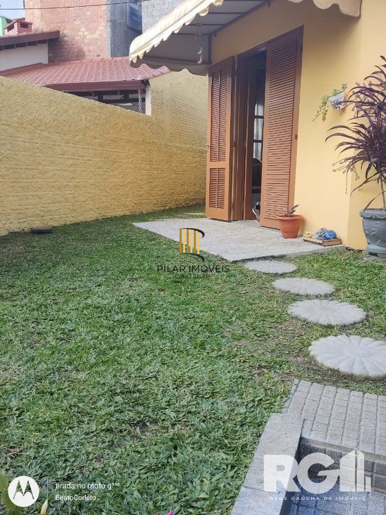 Excelente  Casa 2 Dormitórios a dois Minutos do Centro de Viamão