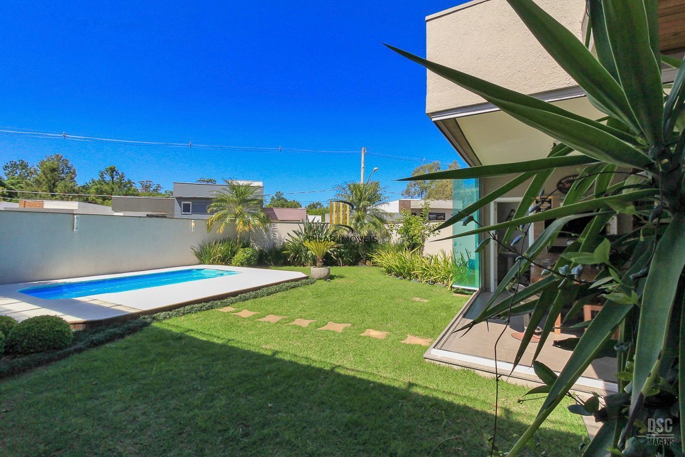 Casa dos Sonhos em Condomínio Fechado – Conforto, Estilo e Lazer Completo!