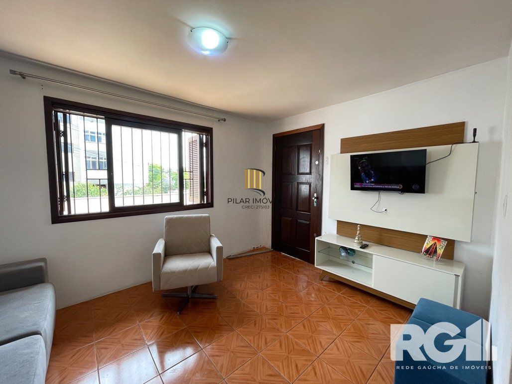 Casa 4 dormitórios no bairro Santo Antônio