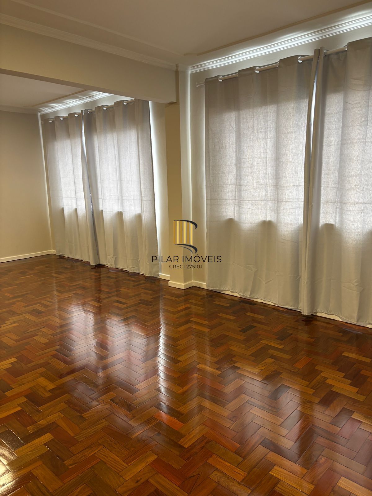 Apartamento de andar alto na Princesa Isabel