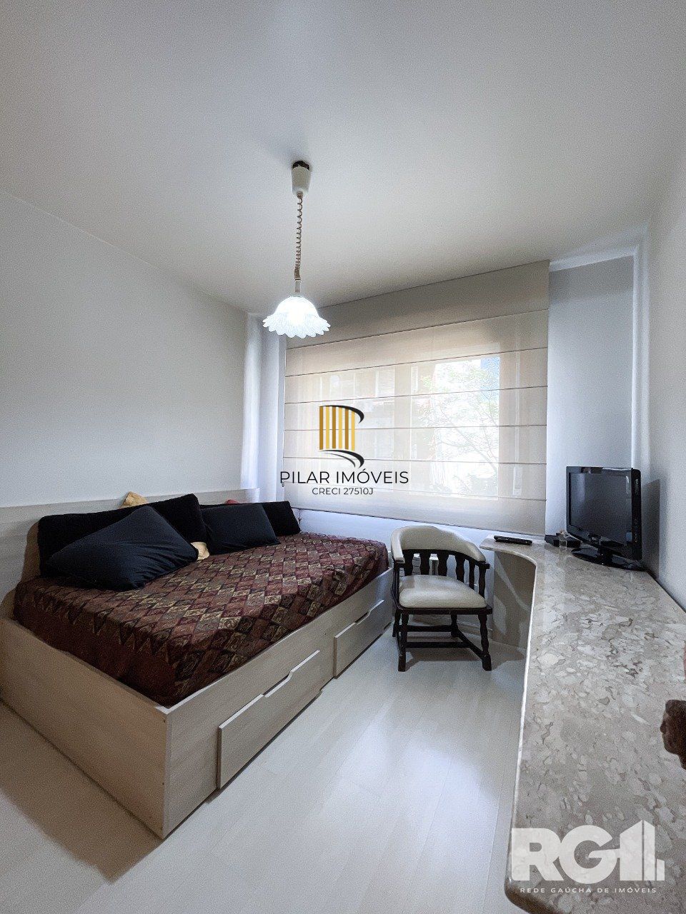 Apartamento 2D com suíte próximo a Praça da Encol.