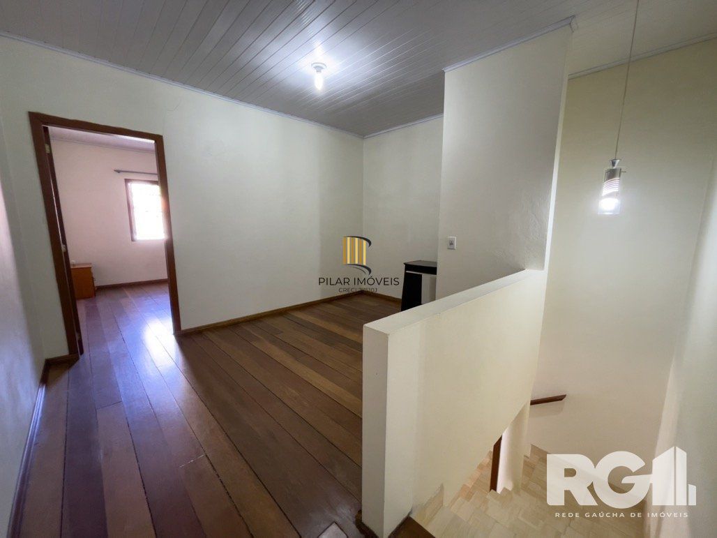 Casa 4 dormitórios na Azenha.