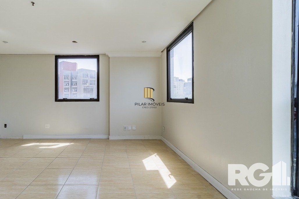 Sala Comercial na Av. Goethe - Porto Alegre com Garagem