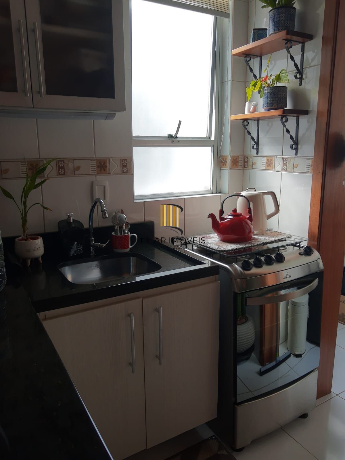 APARTAMENTO COM SUITE NO CONDOMÍNIO EDIFÍCIO MARQUES DE OLINDA